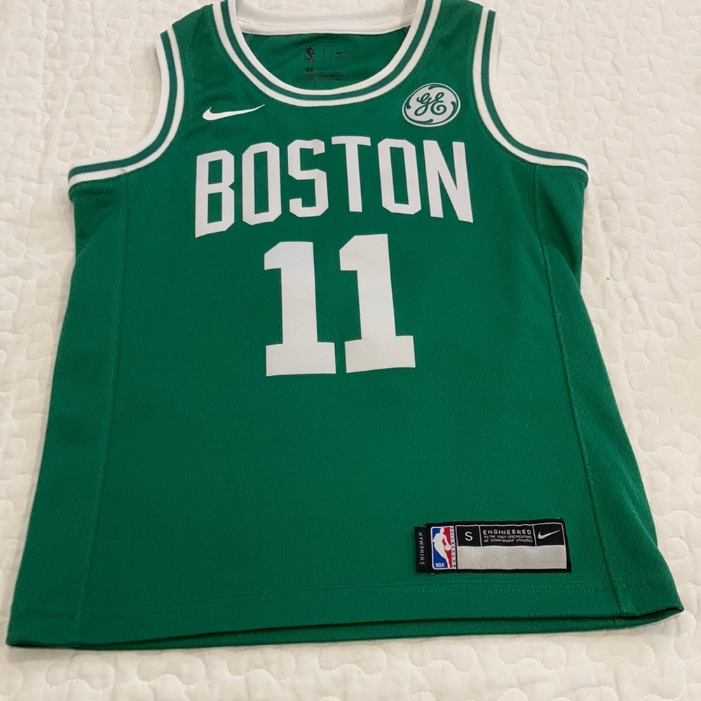 Kyrie Irving Celtics jersey